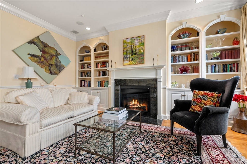 Property Photo:  151 Beacon Street 4  MA 02116 