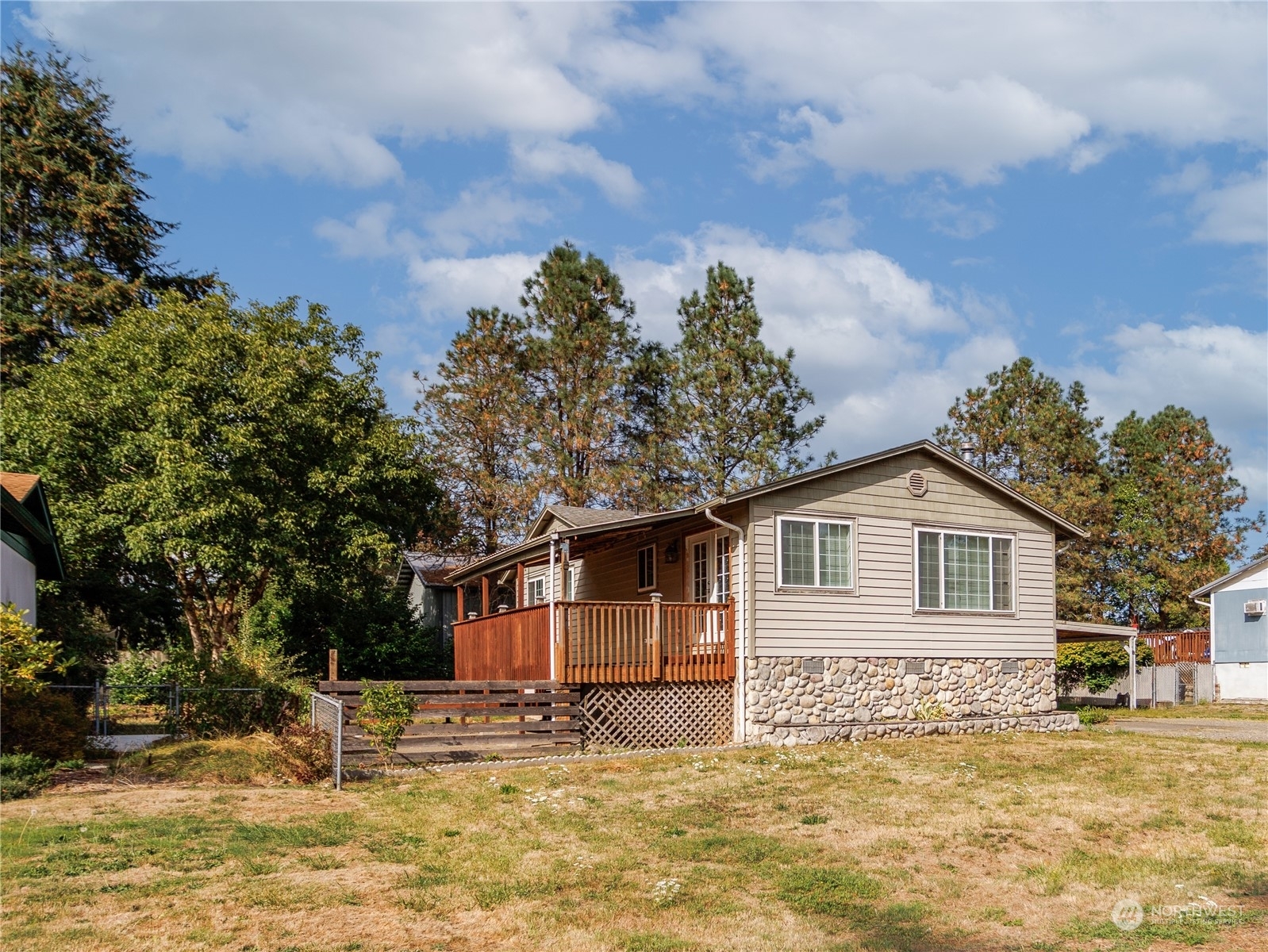 Property Photo:  3011 Southgate Drive  WA 98531 