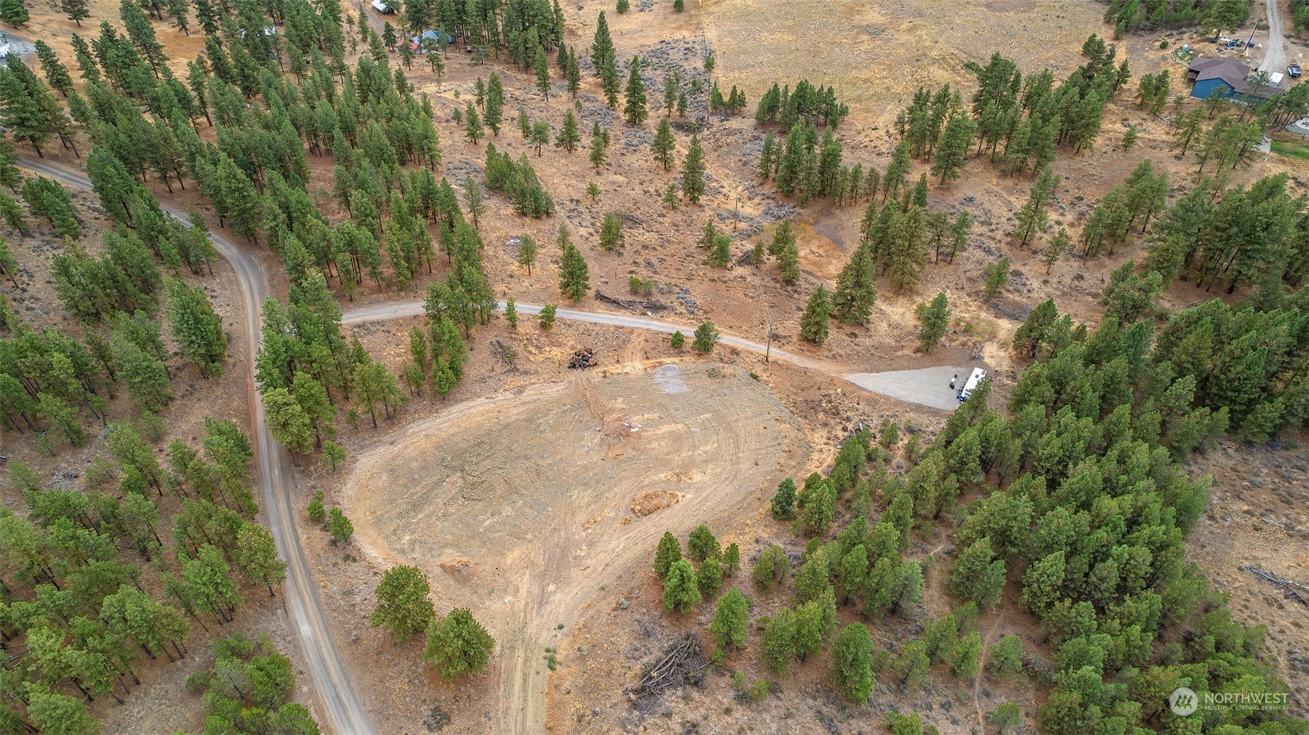 Property Photo:  202 Pine Woods Way  WA 98802 