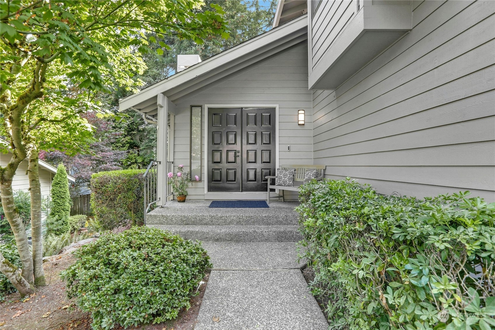 Property Photo:  16143 SE 33rd Circle 401  WA 98008 