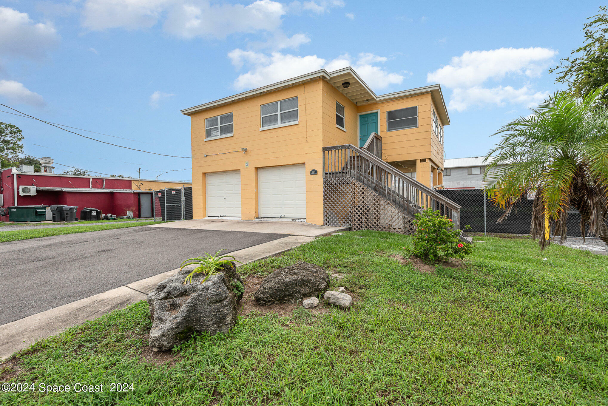 Property Photo:  624 Grannis Avenue S  FL 32796 