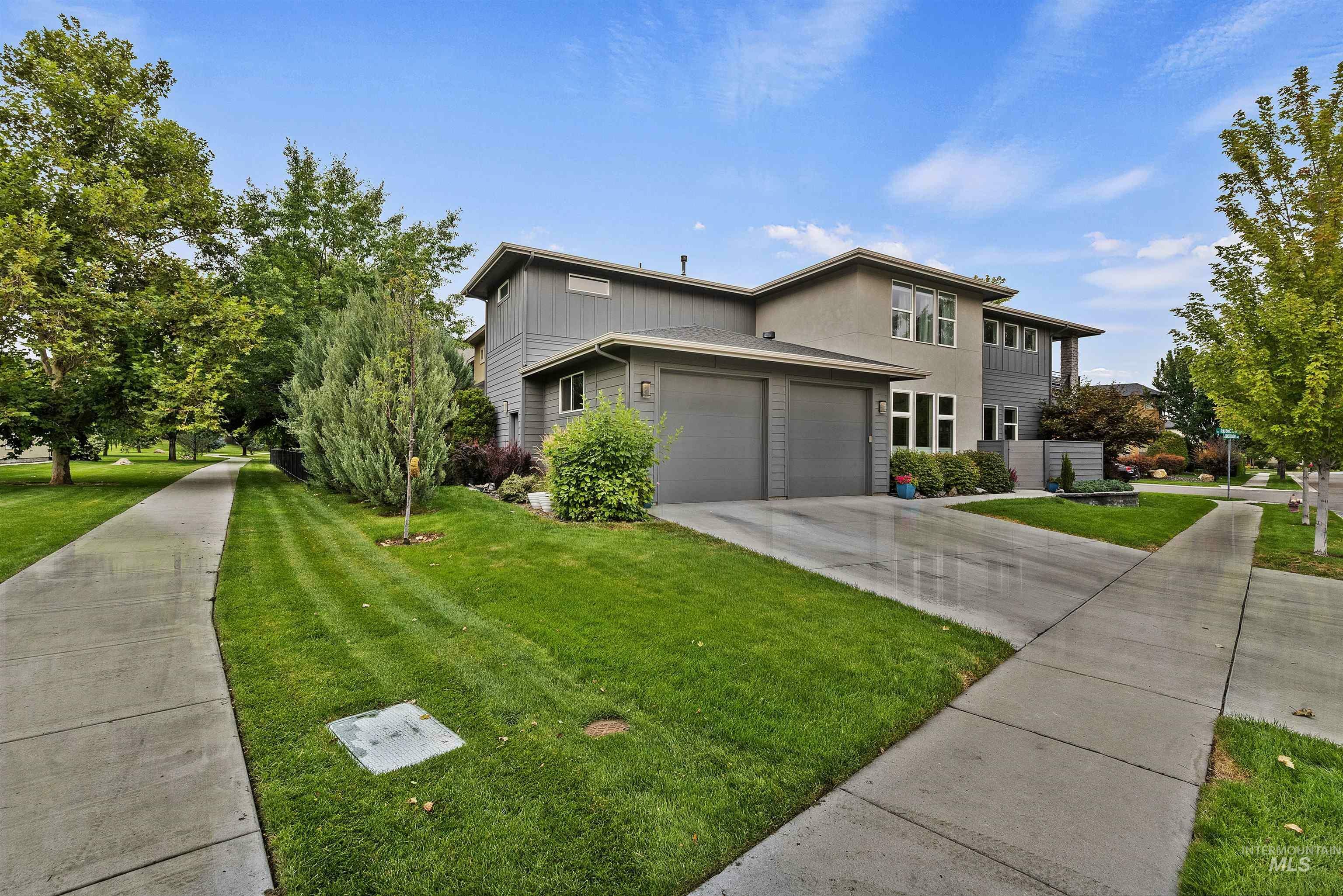 Property Photo:  1157 E Rubicon  Dr  ID 83716 