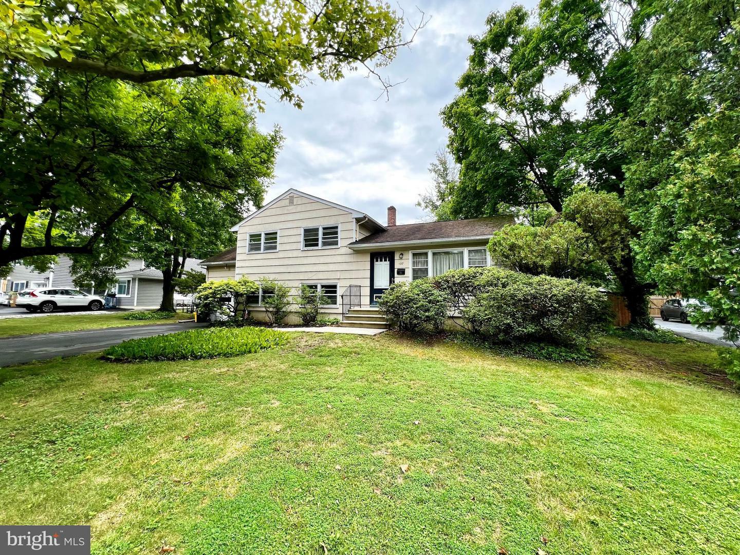 137 Valley Road  Princeton NJ 08540 photo