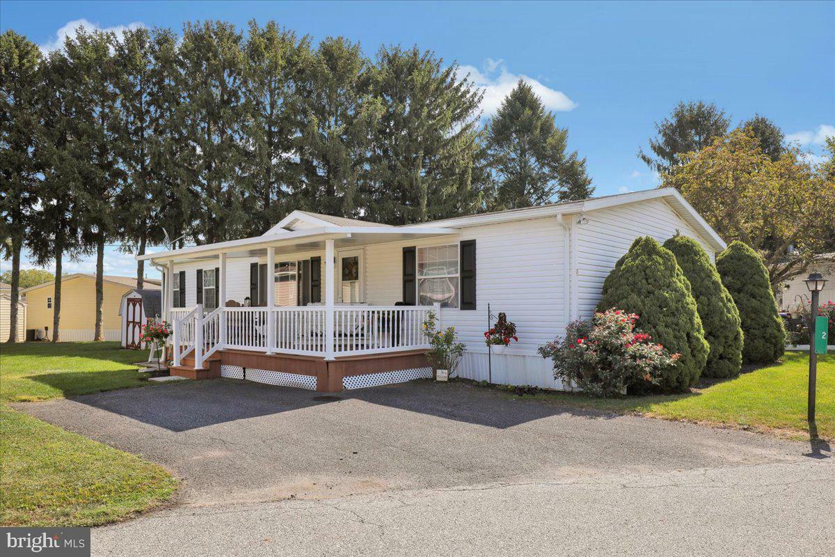 Property Photo:  2 Ruth Drive  PA 17529 