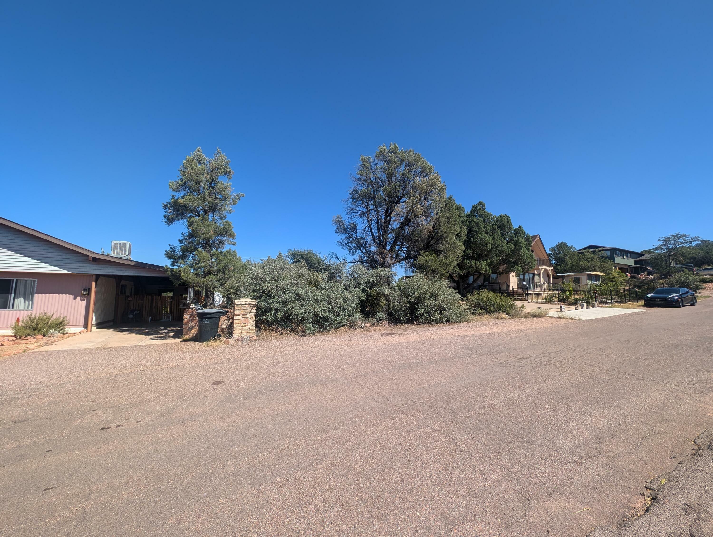 Property Photo:  704 W Summit Street  AZ 85541 