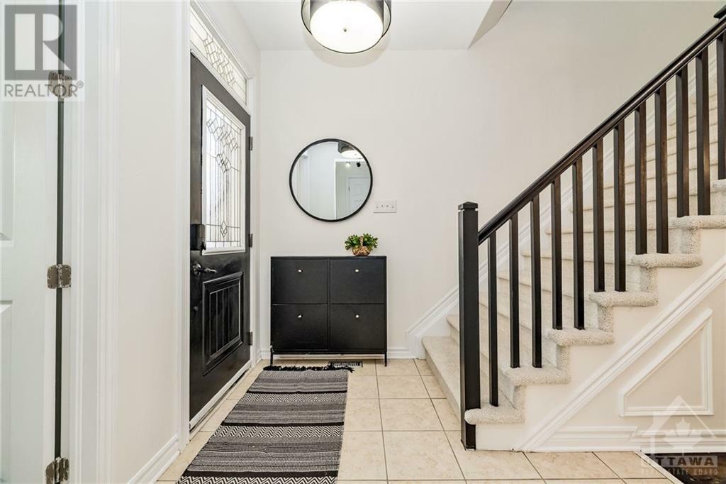 Property Photo:  574 Rosehill Avenue  ON K2S 0E8 