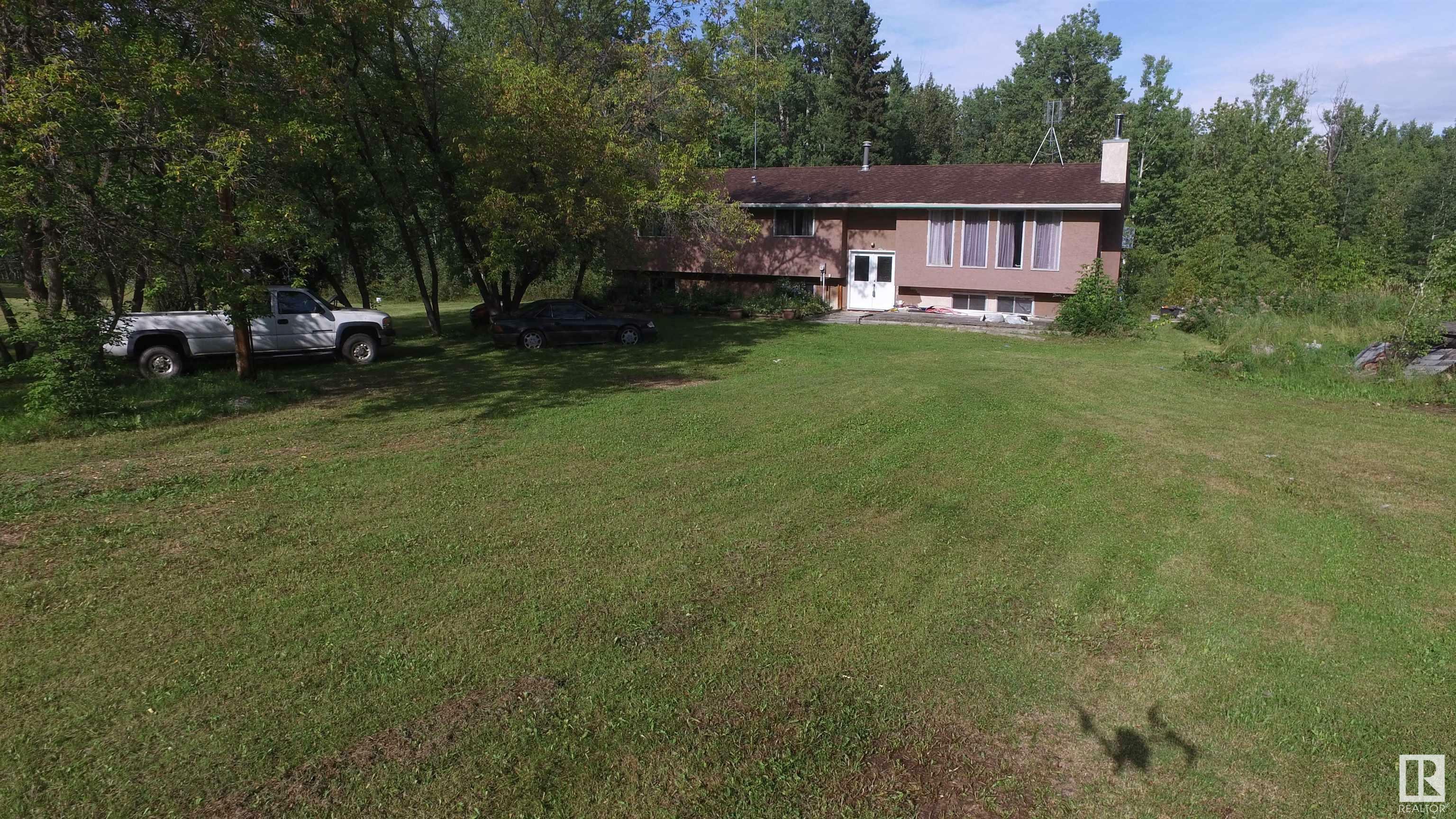 Property Photo:  53223 Rge Road 34 9  AB T0E 0N0 