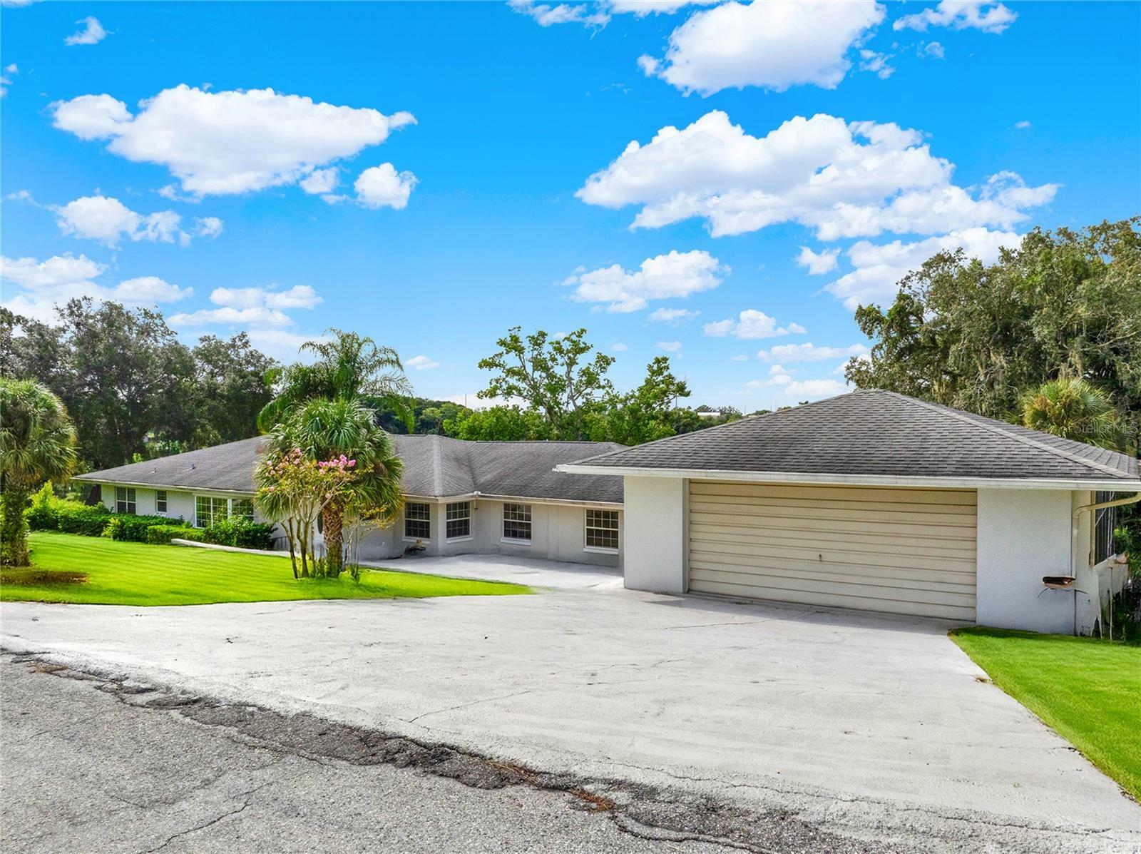 Property Photo:  1232 Lakeview Drive  FL 32726 