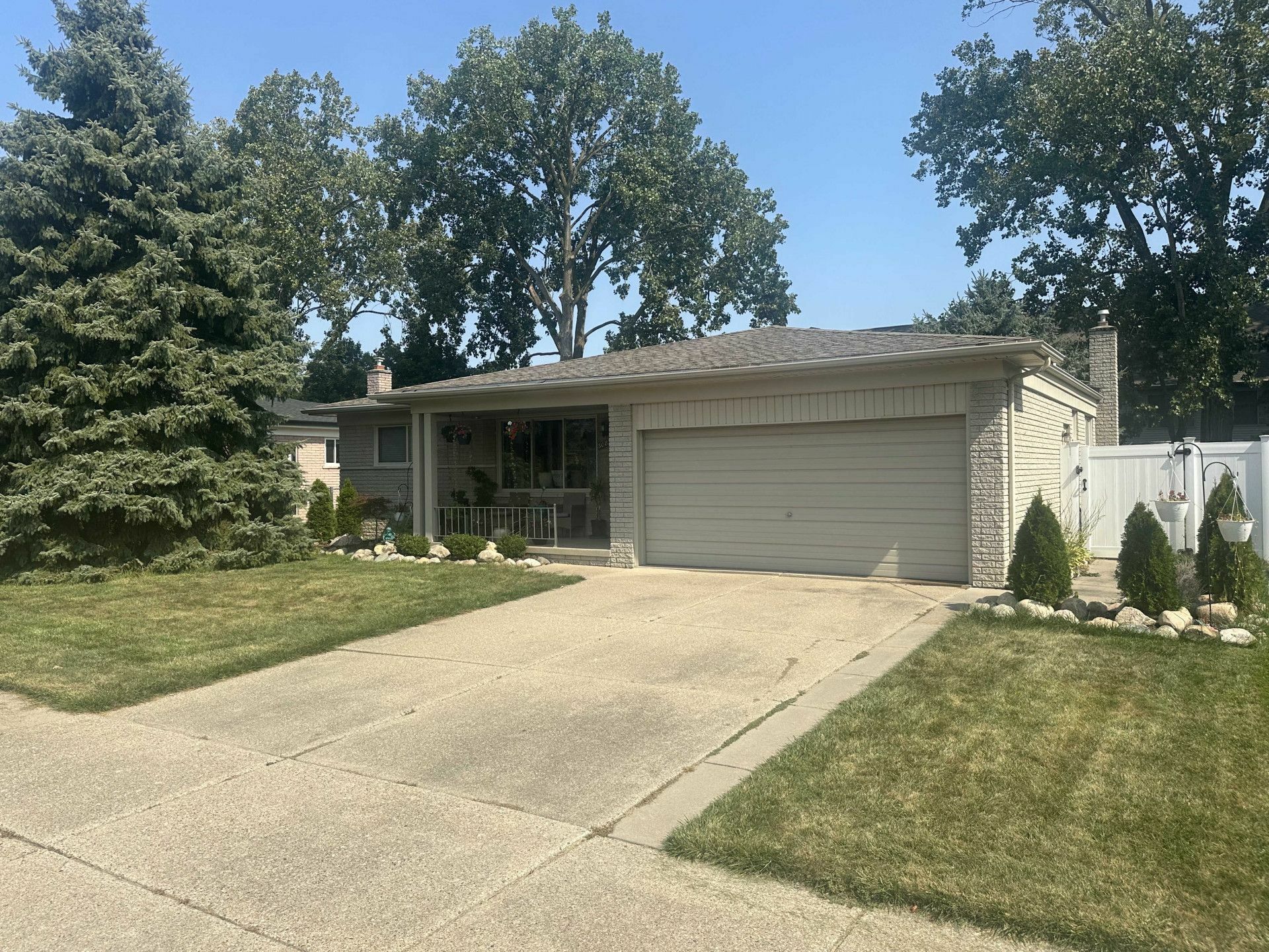 Property Photo:  30820 Avondale Drive  MI 48071 2272 