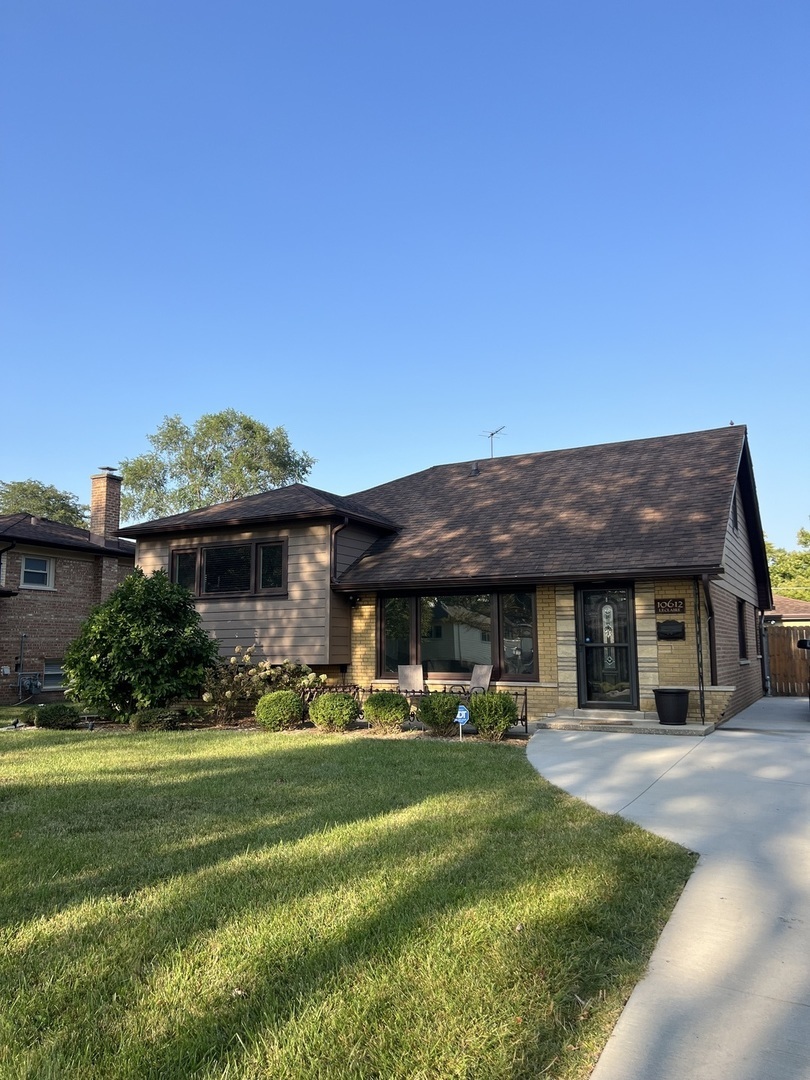 Property Photo:  10612 S Leclaire Avenue  IL 60453 