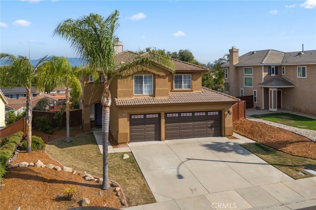 Property Photo:  39393 Bonaire Way  CA 92563 