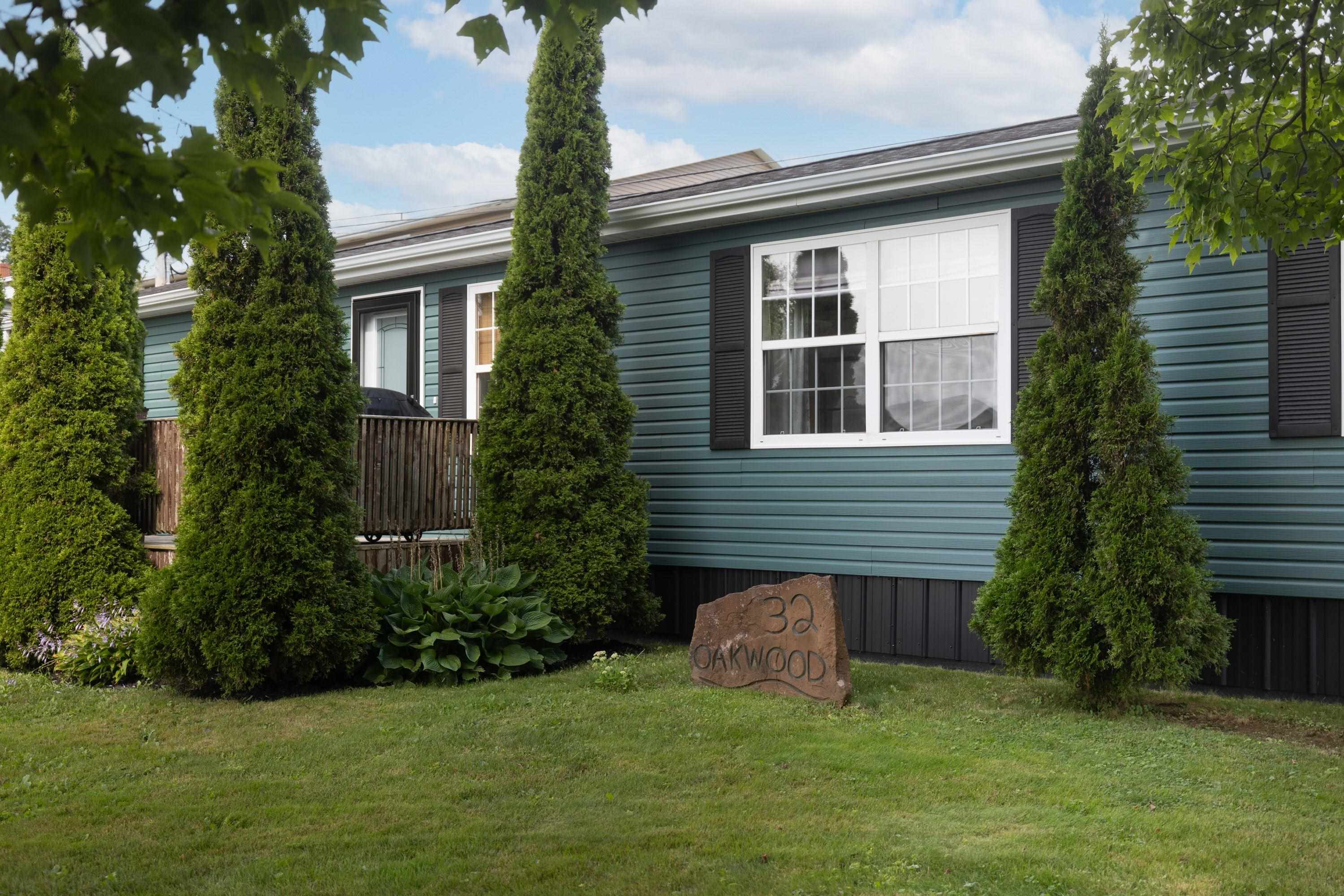 Photo de la propriété:  32 Oakwood Crescent  PE C1A 6R1 