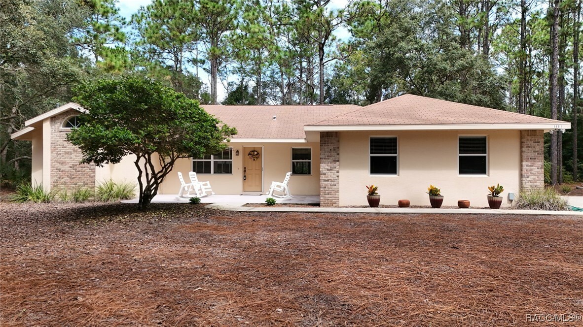 Property Photo:  1461 W Redding Street  FL 34442 