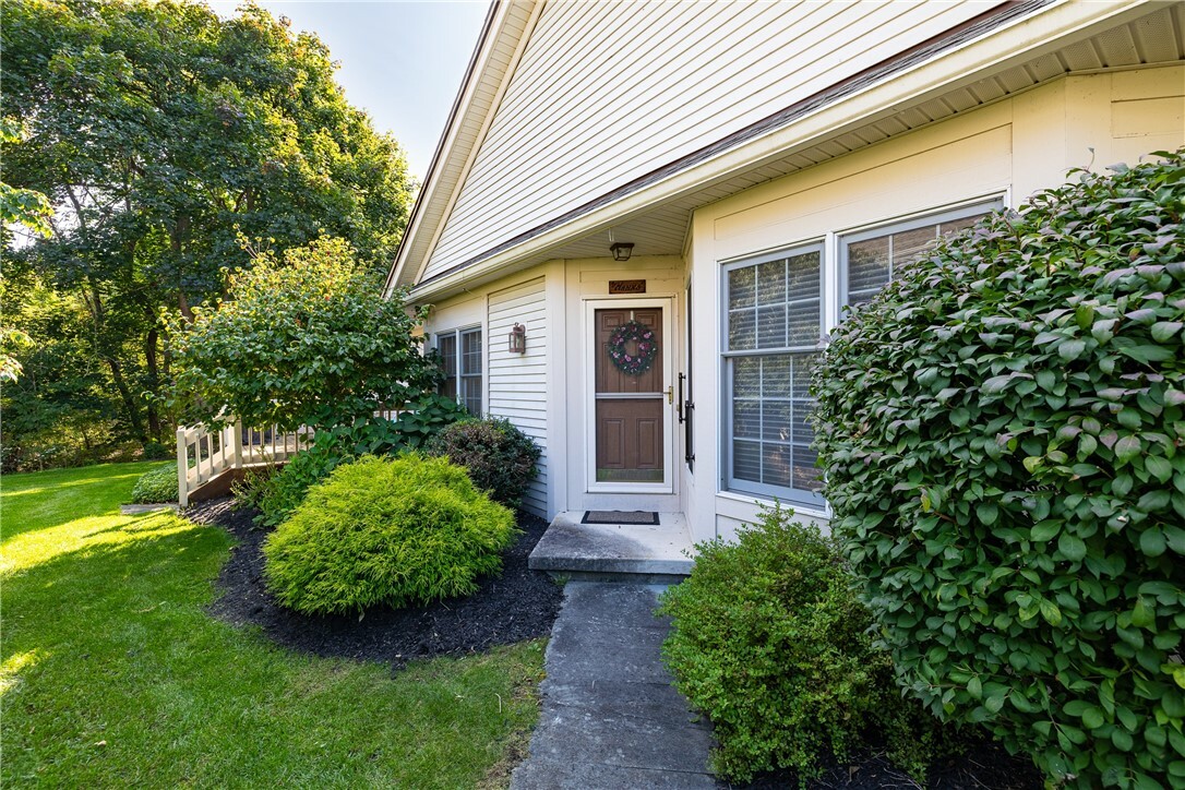 Property Photo:  17 Fairvale Drive  NY 14526 