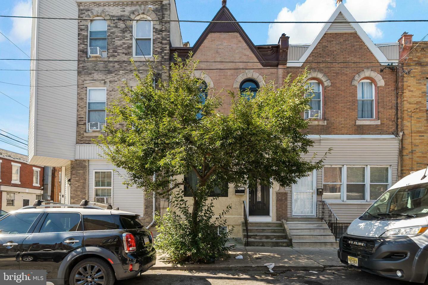 Property Photo:  1702 Mifflin Street  PA 19145 