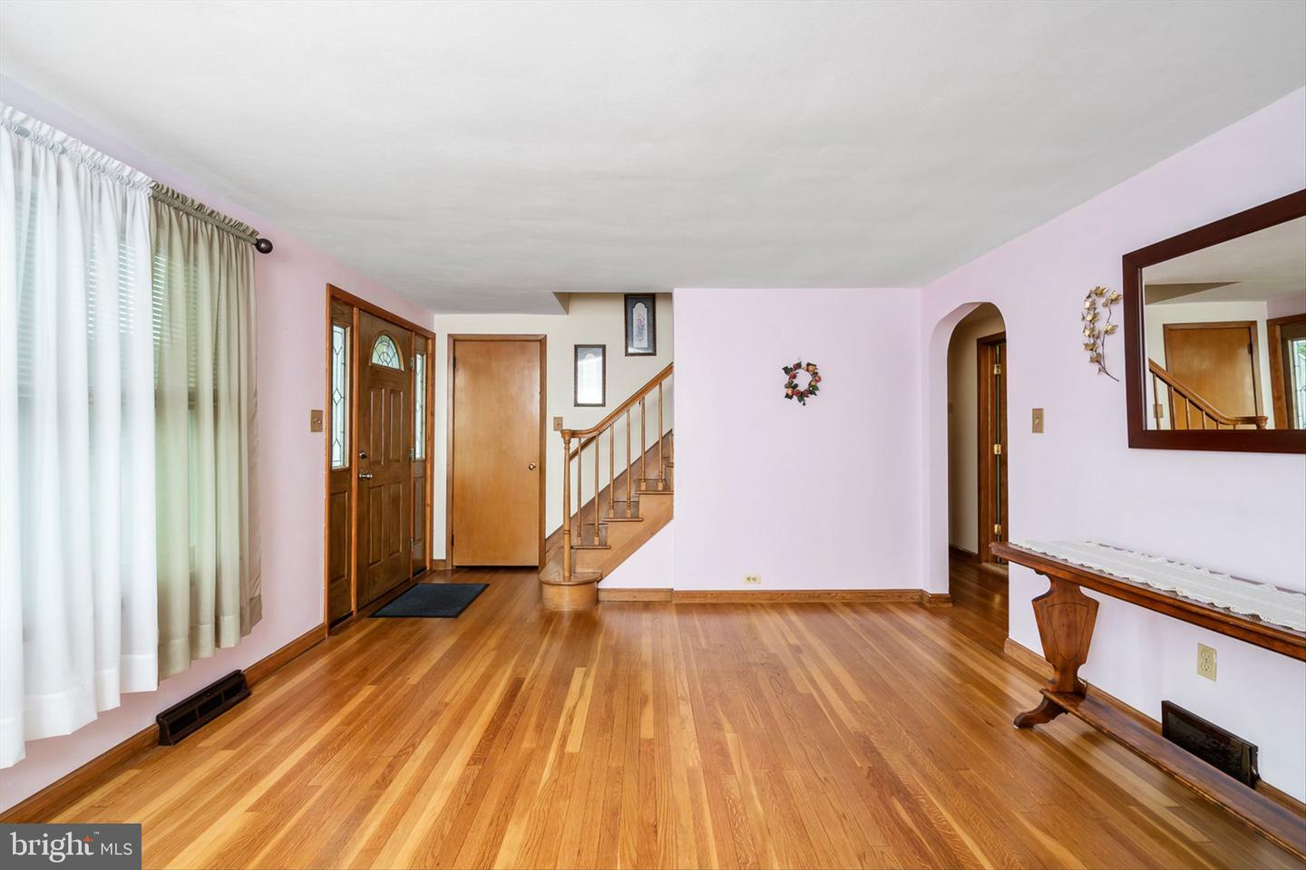 Property Photo:  20 Pine Avenue  NJ 08505 