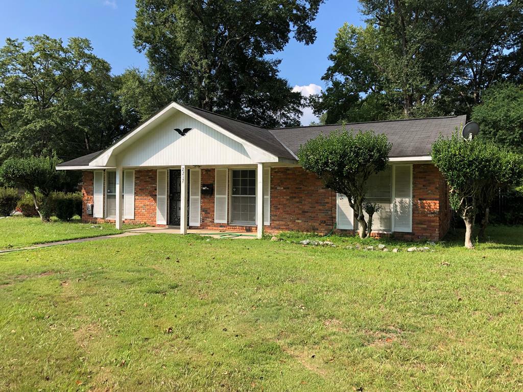 Property Photo:  2217 Fields Avenue  GA 31903 