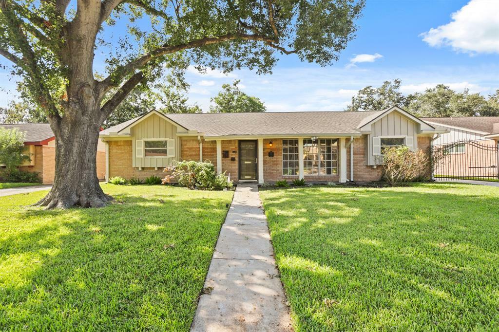 Property Photo:  5411 Wigton Drive  TX 77096 