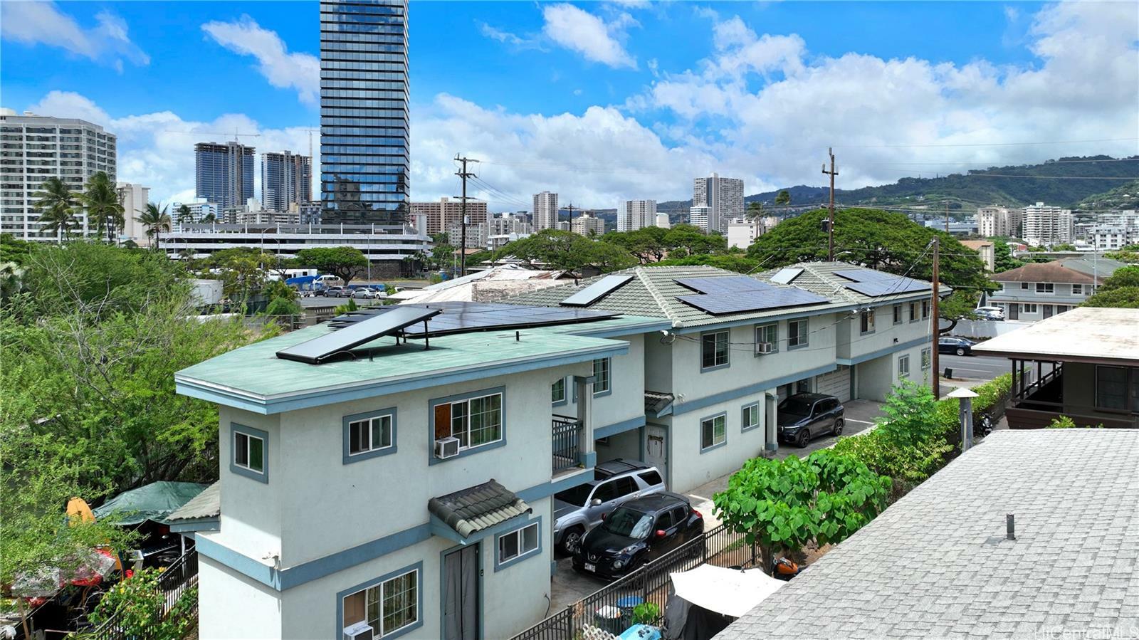 Property Photo:  1867 Kapiolani Boulevard Mainhouse, A &Amp B  HI 96826 