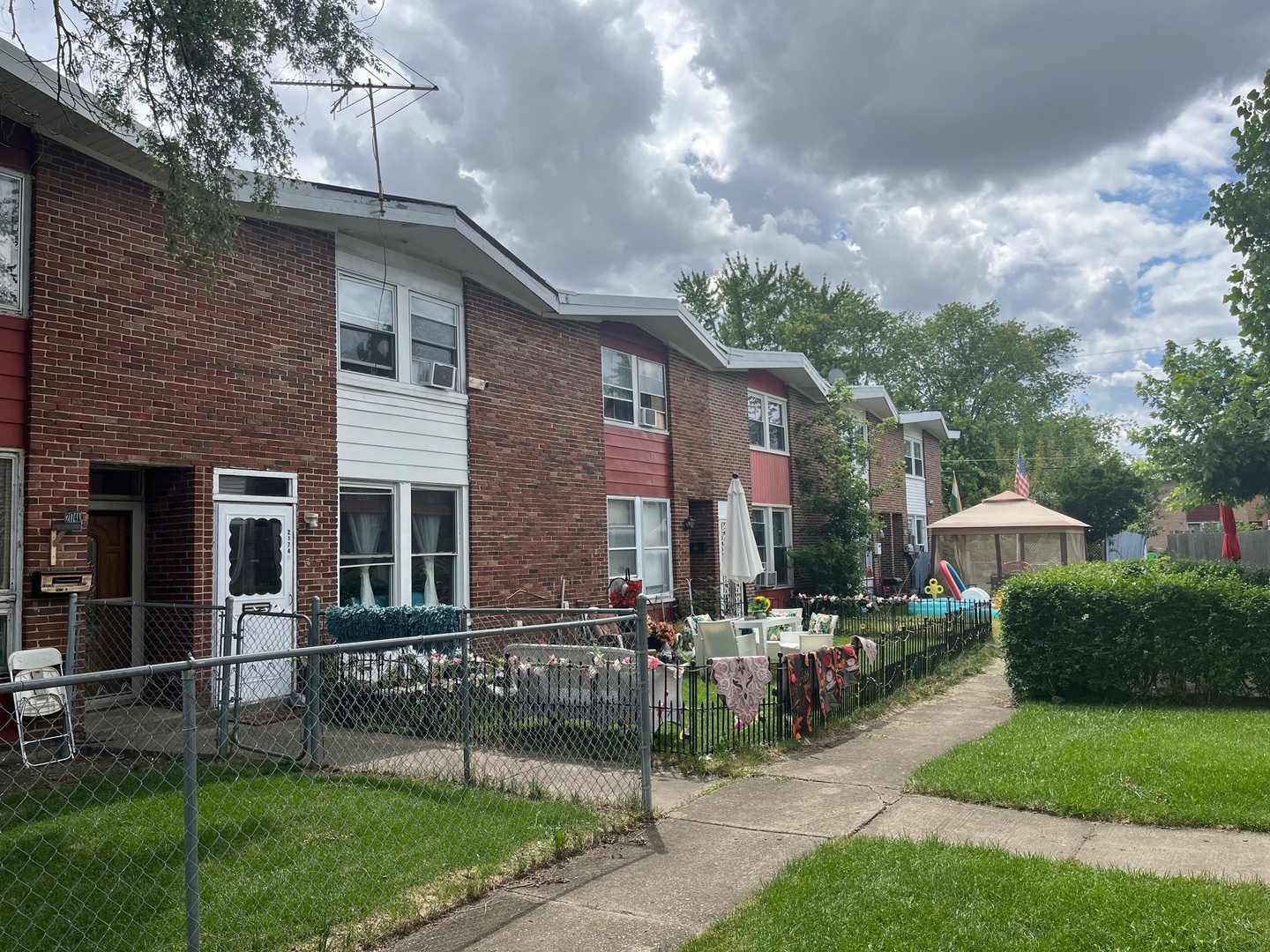 Property Photo:  2174 Chestnut Street D  IL 60018 