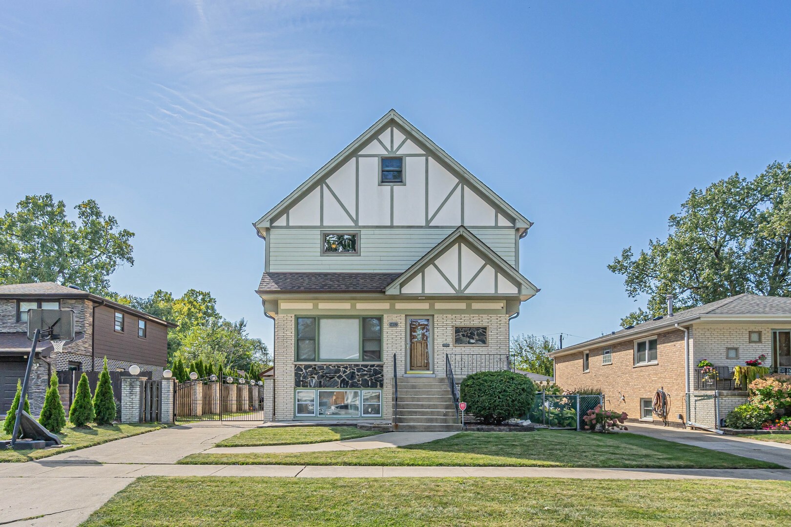 Property Photo:  8852 S 55th Court  IL 60453 