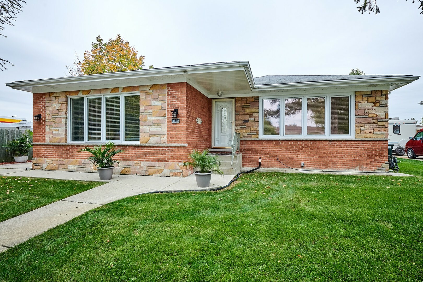 8812 Ozark Avenue  Morton Grove IL 60053 photo