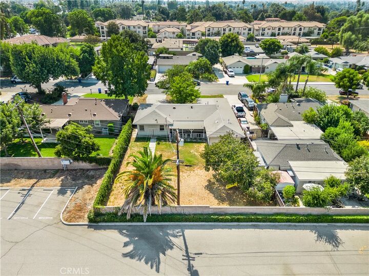 Property Photo: 3839 Wayne Court CA 92504