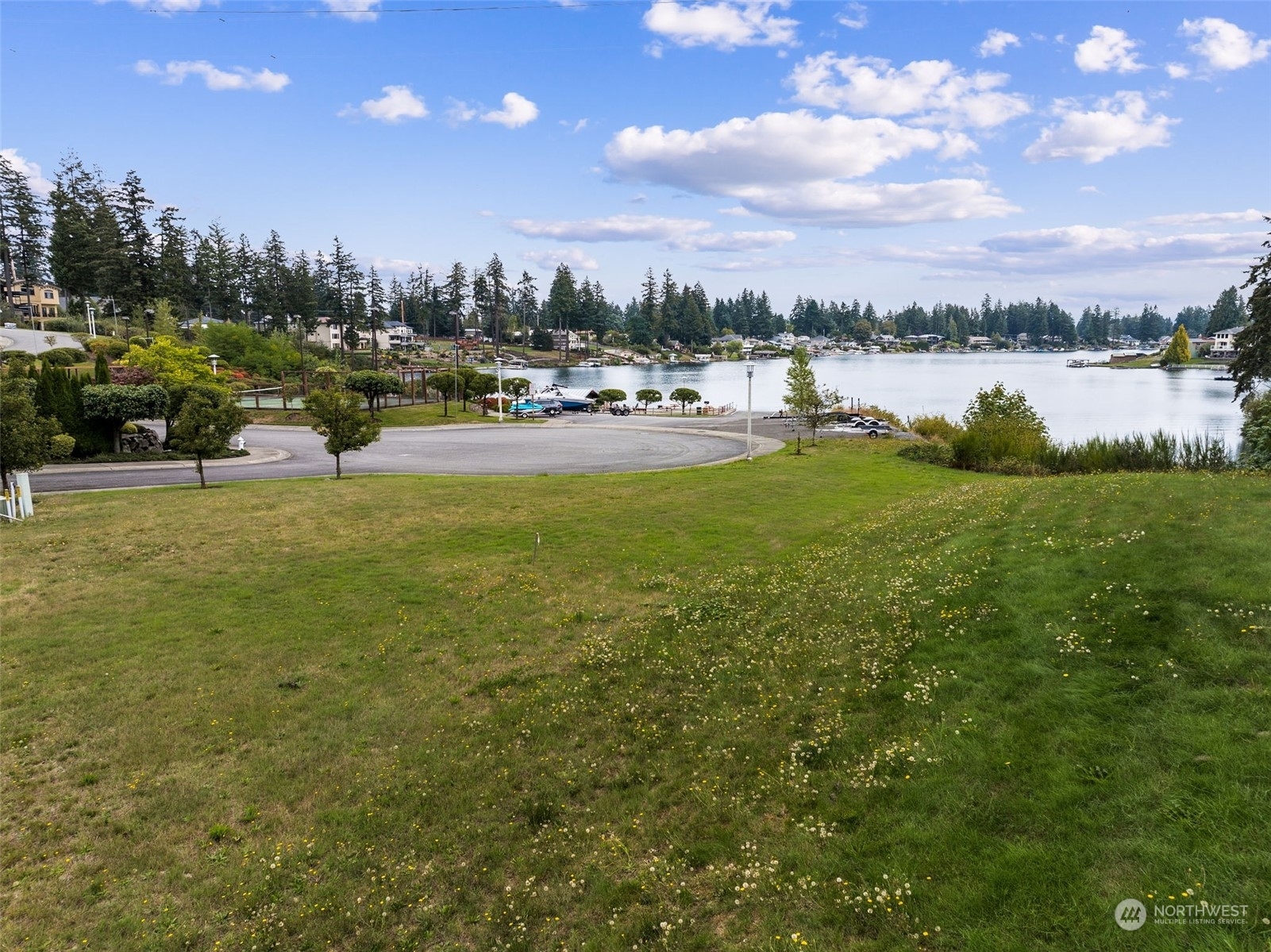 Property Photo:  1828  176th Avenue E  WA 98391 