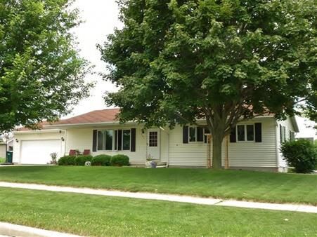 Property Photo:  501 Summer Avenue  WI 53963 