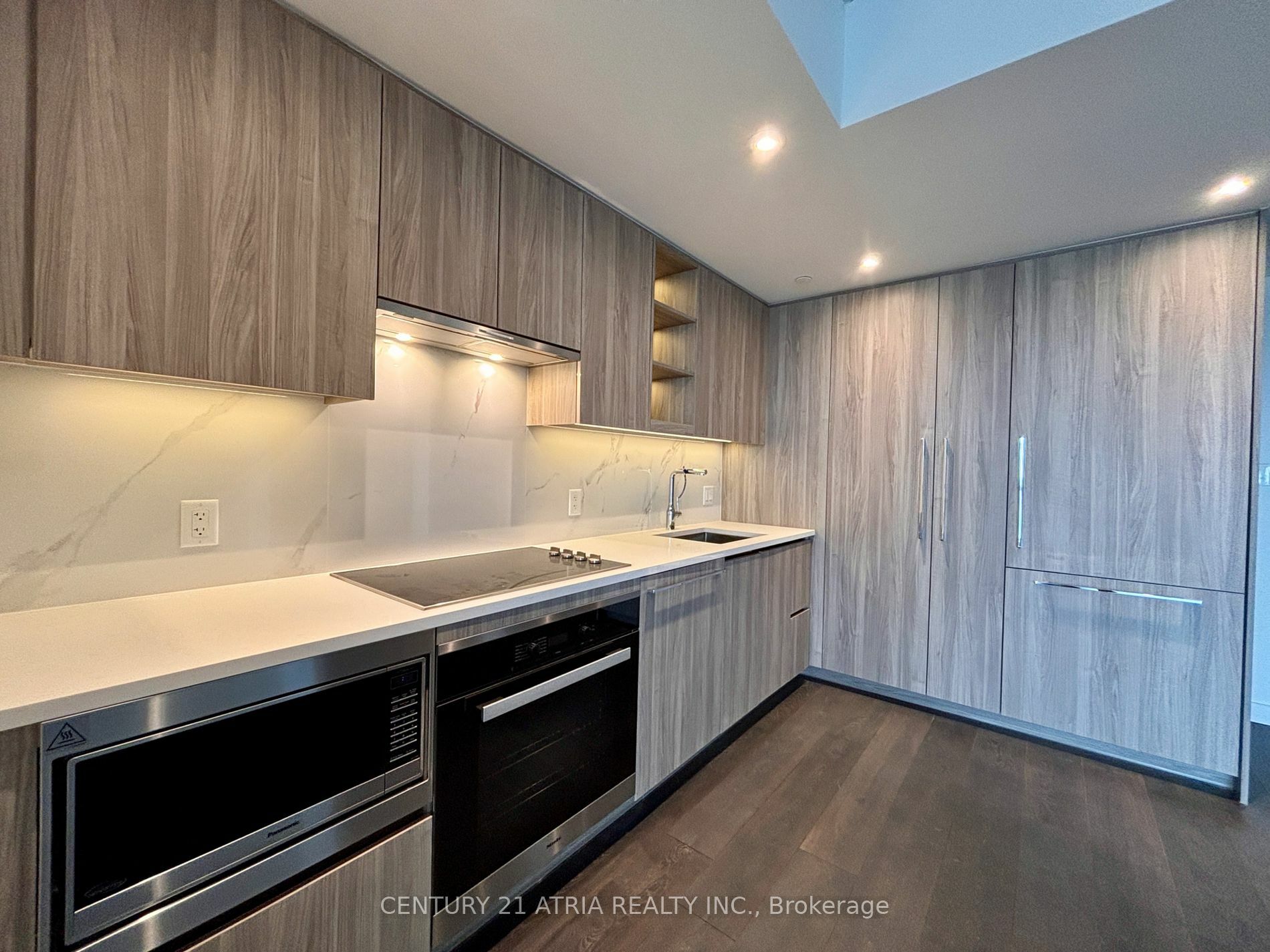 Property Photo:  27 McMahon Dr 2308  ON M2K 0J2 