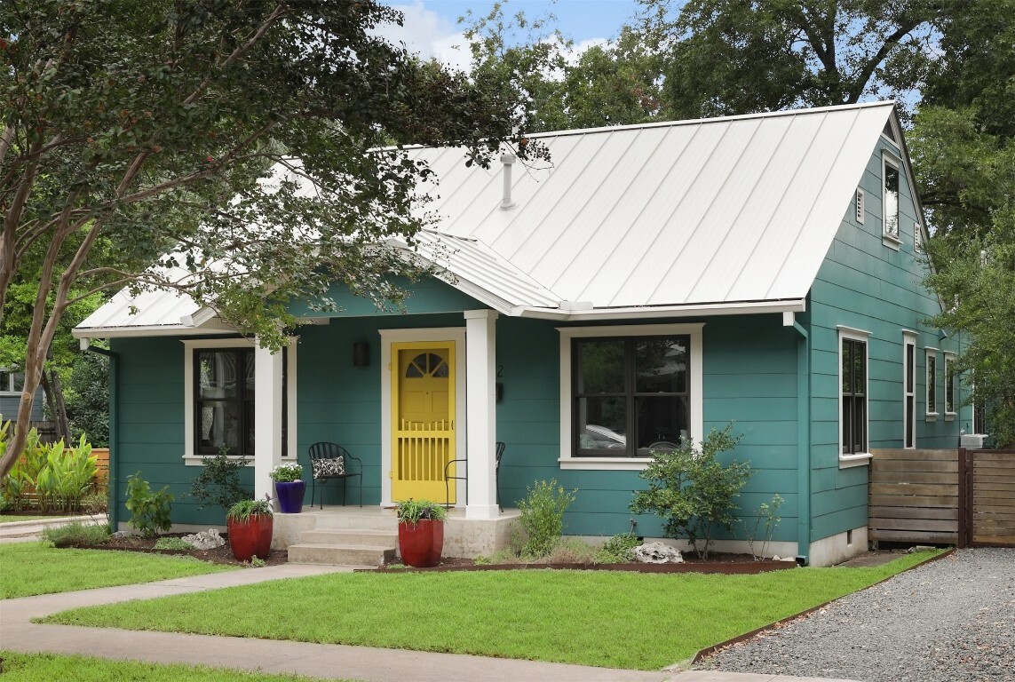 4512 Avenue B  Austin TX 78751 photo