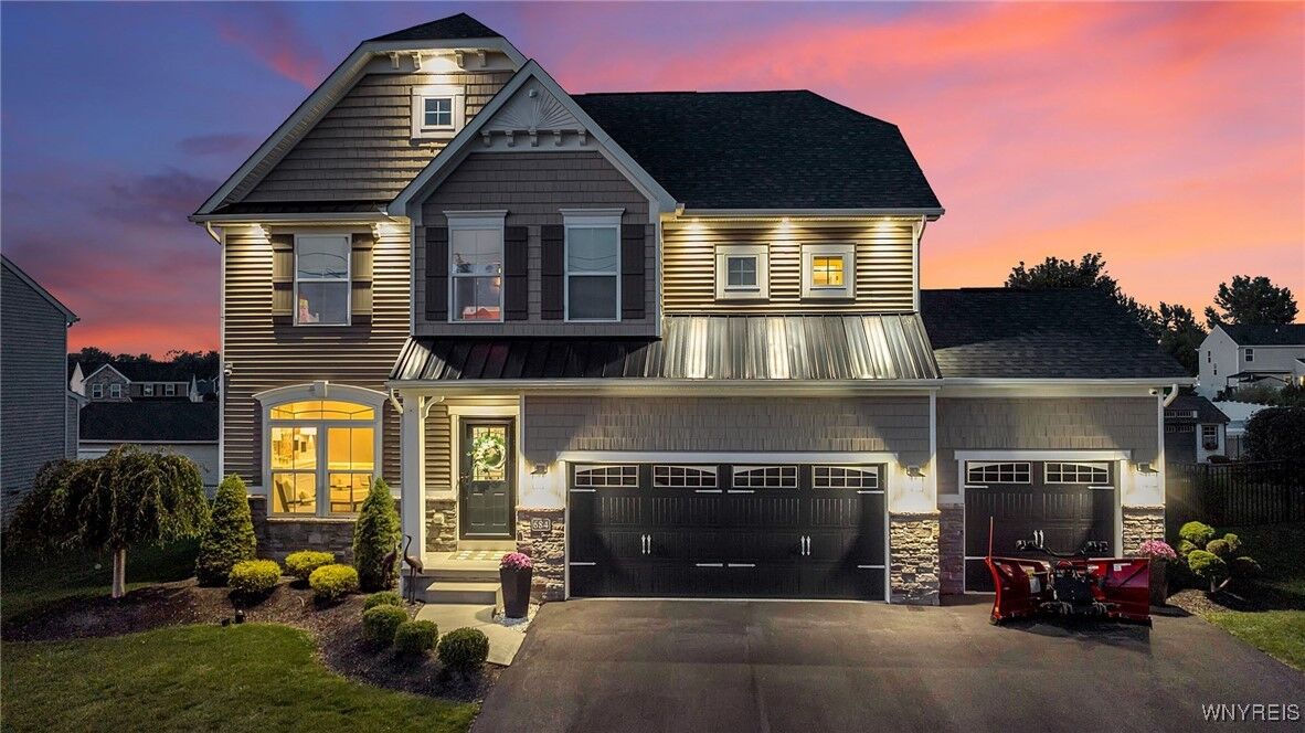 Property Photo:  684 Pleasant View Drive  NY 14086 