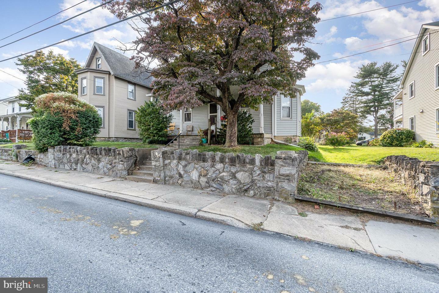 Property Photo:  208 S Church Street  PA 17566 