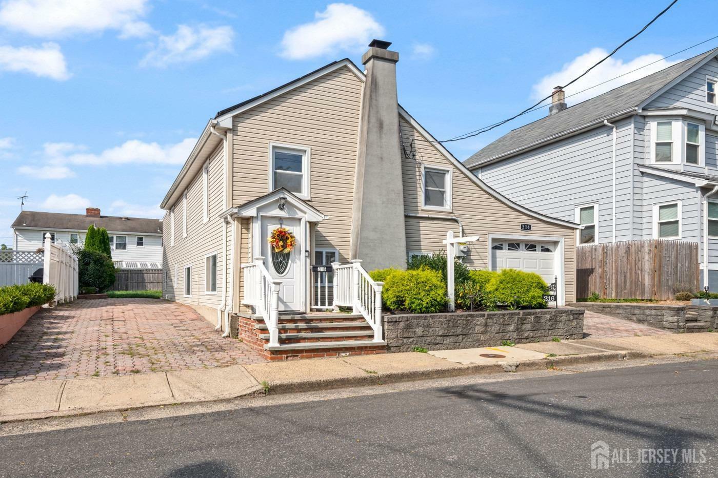 Property Photo:  216 S 14th Avenue S  NJ 08835 