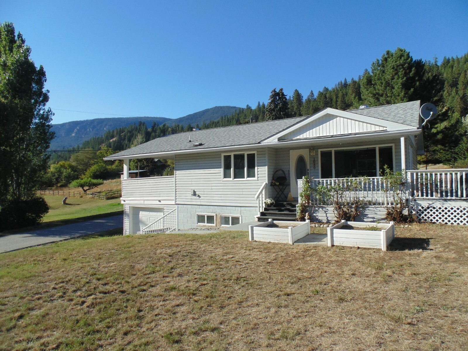 Property Photo:  1080 Evin Road  BC V1N 4V3 