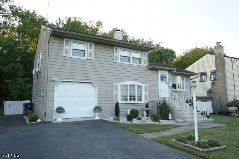 Property Photo:  262 Amherst Ave  NJ 07067 