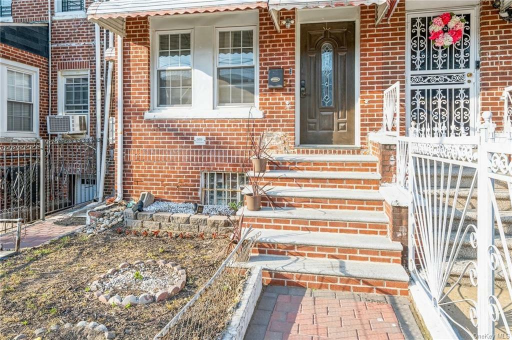 Property Photo:  919 E 221st Street  NY 10469 