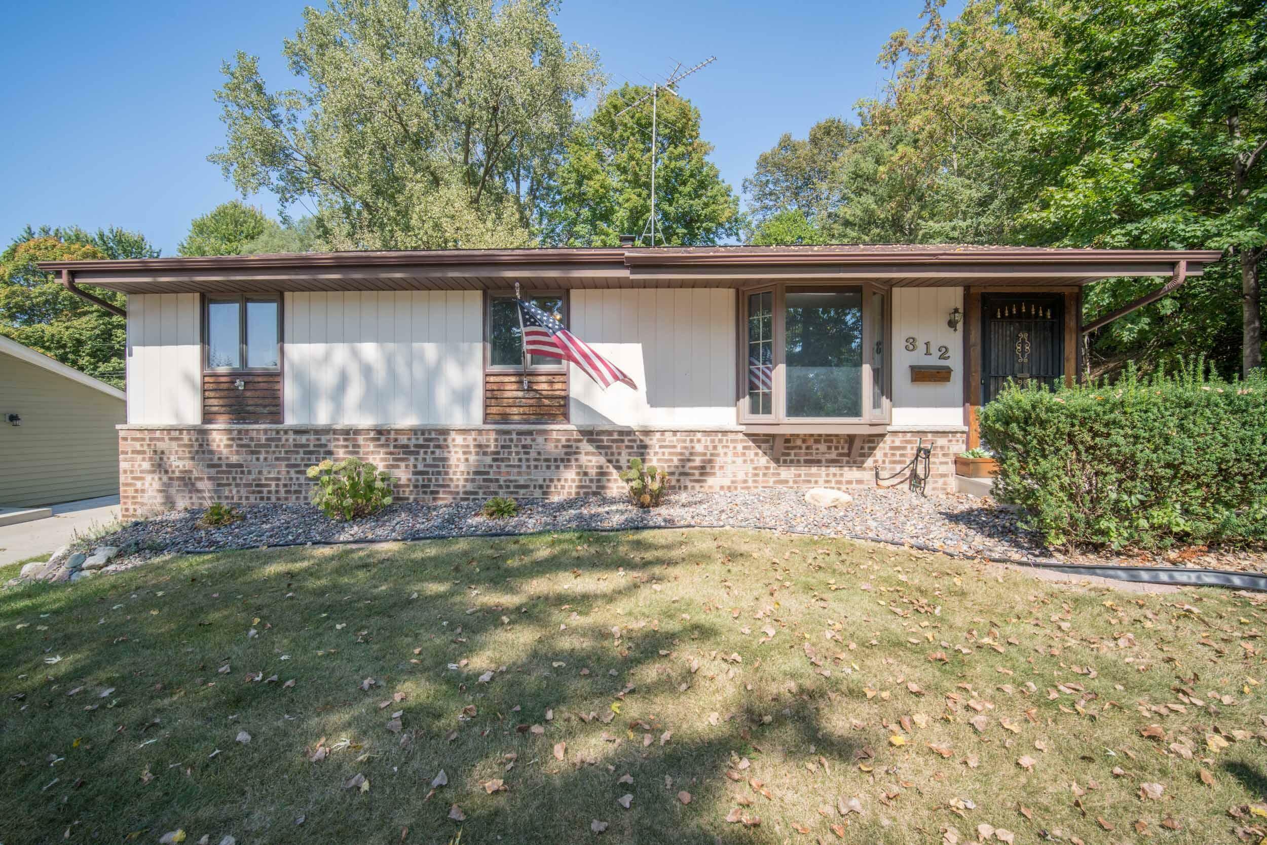 Property Photo:  312 Briar Dr  WI 53090 