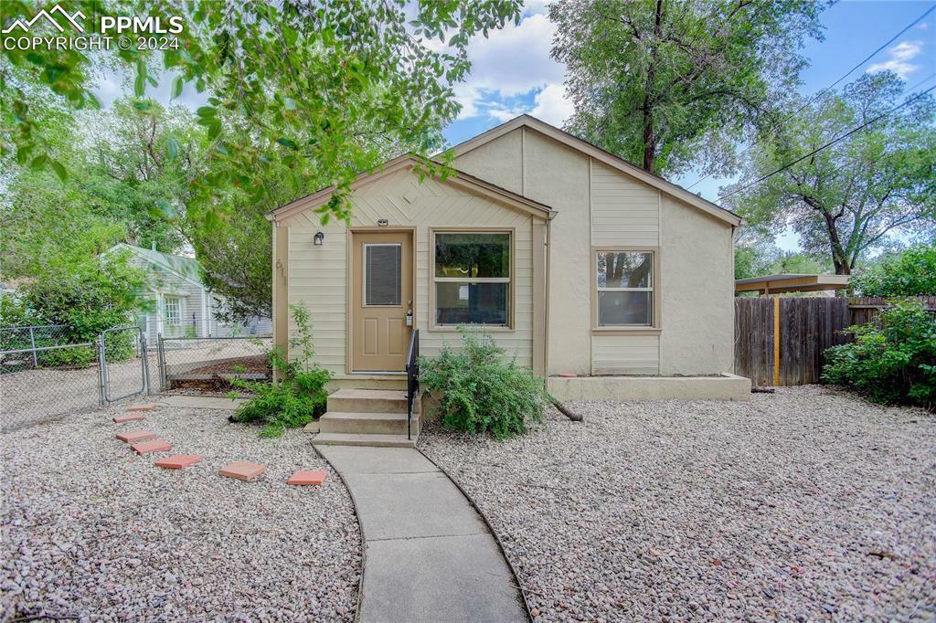 Property Photo:  611 Bennett Avenue  CO 80909 