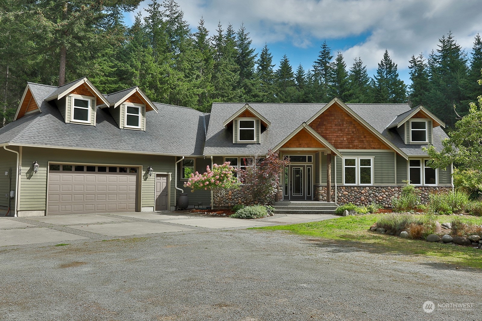 Property Photo:  188 Parker Woods Lane  WA 98239 