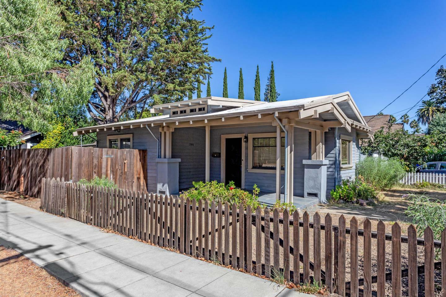 Property Photo:  296 Mountain View Avenue  CA 94041 