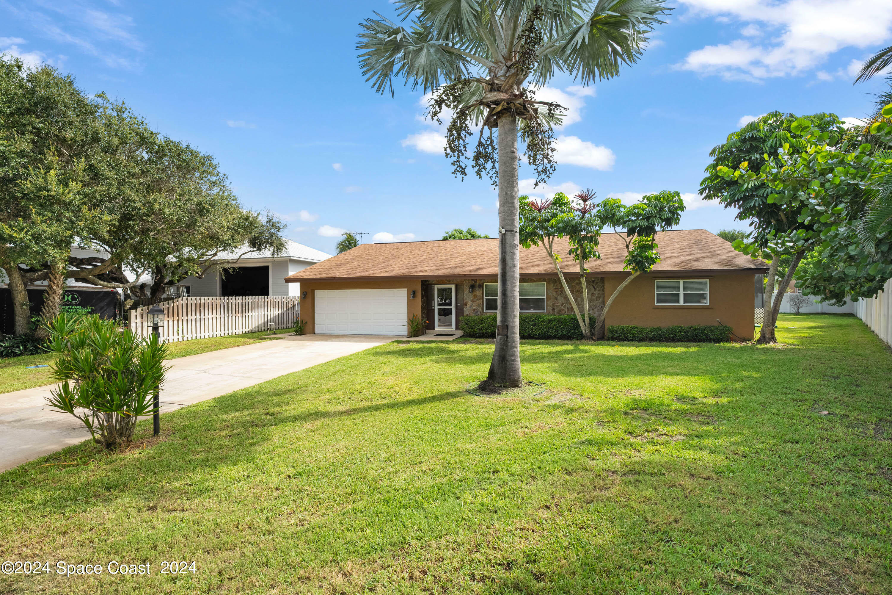 36 Mohican  Melbourne Beach FL 32951 photo