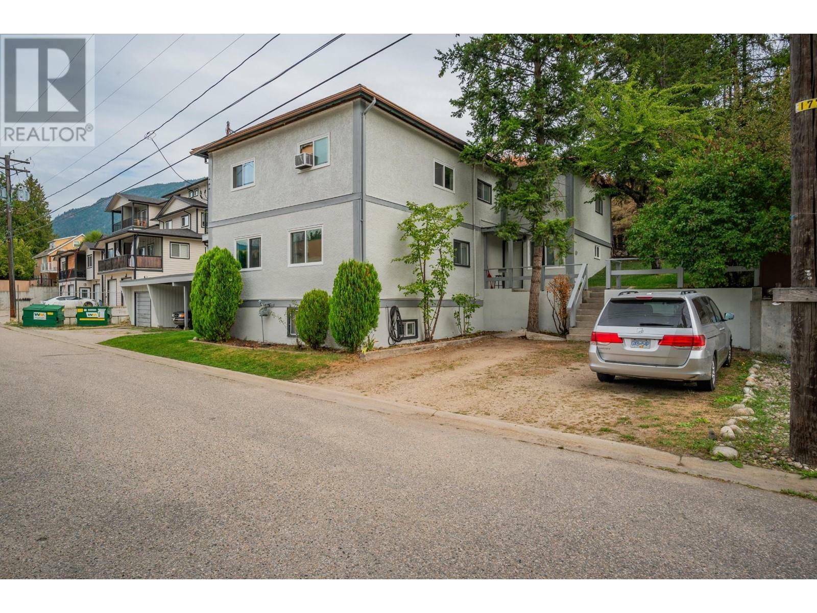 Property Photo:  643 11th Avenue  BC V1N 1J7 