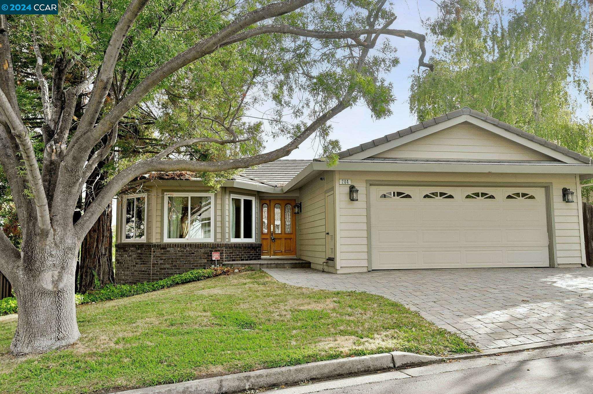 Property Photo:  204 Netherby Pl  CA 94523 