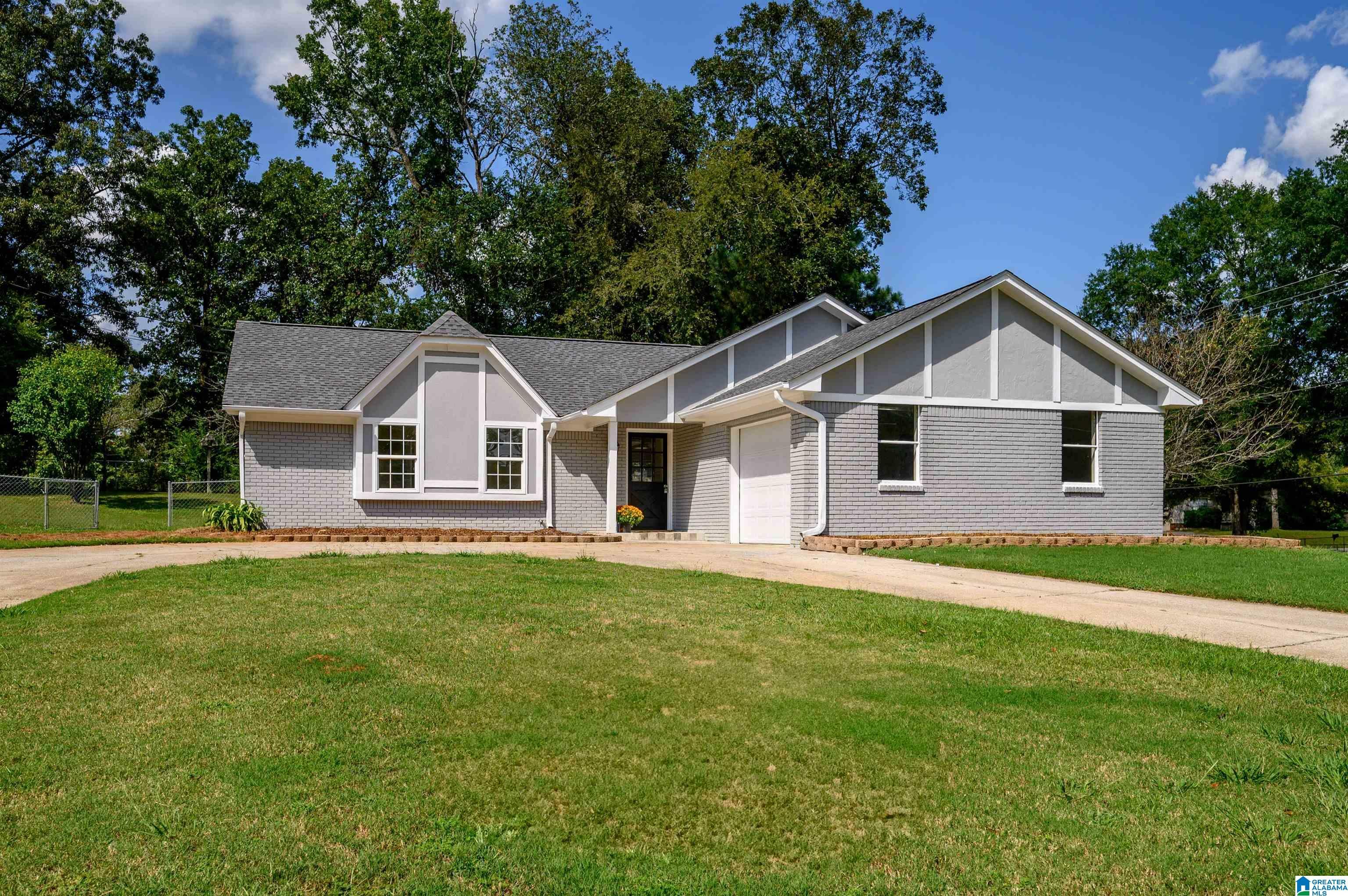 784 Merlin Drive  Calera AL 35040 photo