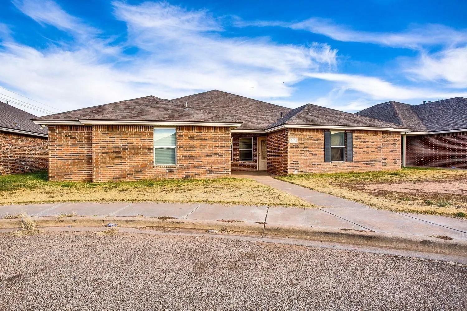 Property Photo:  530 N Clinton Avenue  TX 79416 