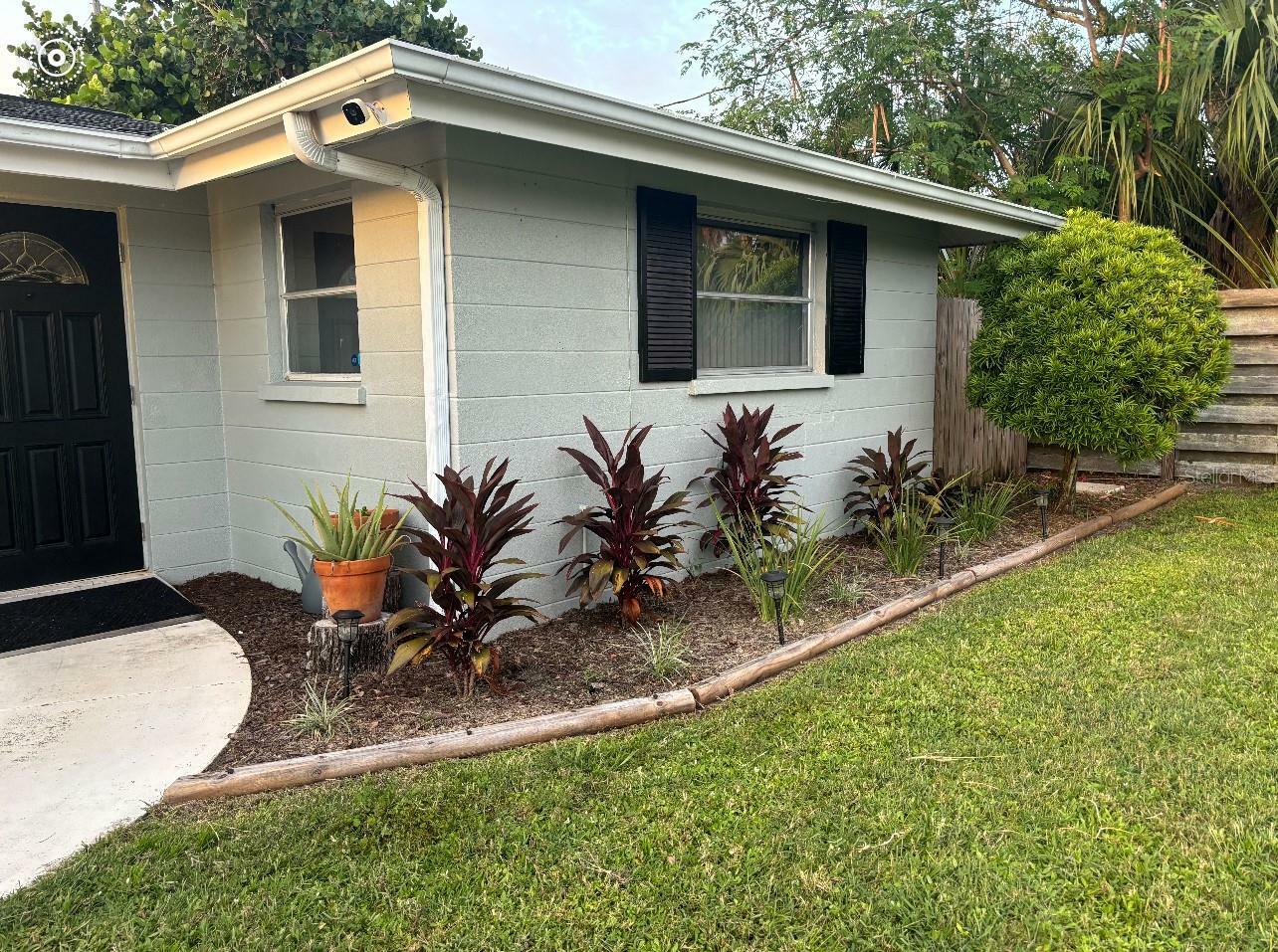 Property Photo:  903 67th Avenue Terrace W  FL 34207 