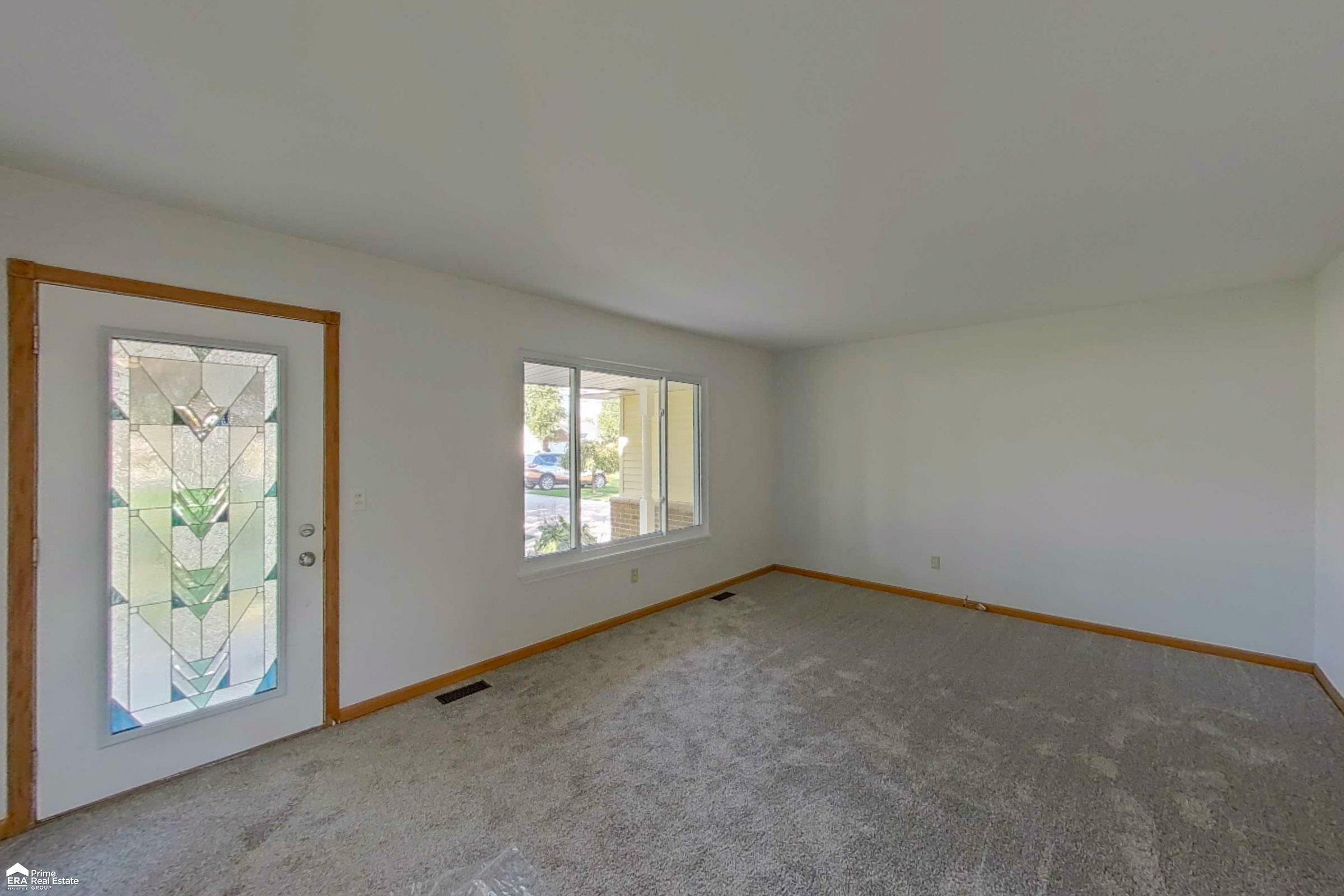 Property Photo:  9328 E Lippincott Boulevard  MI 48423 