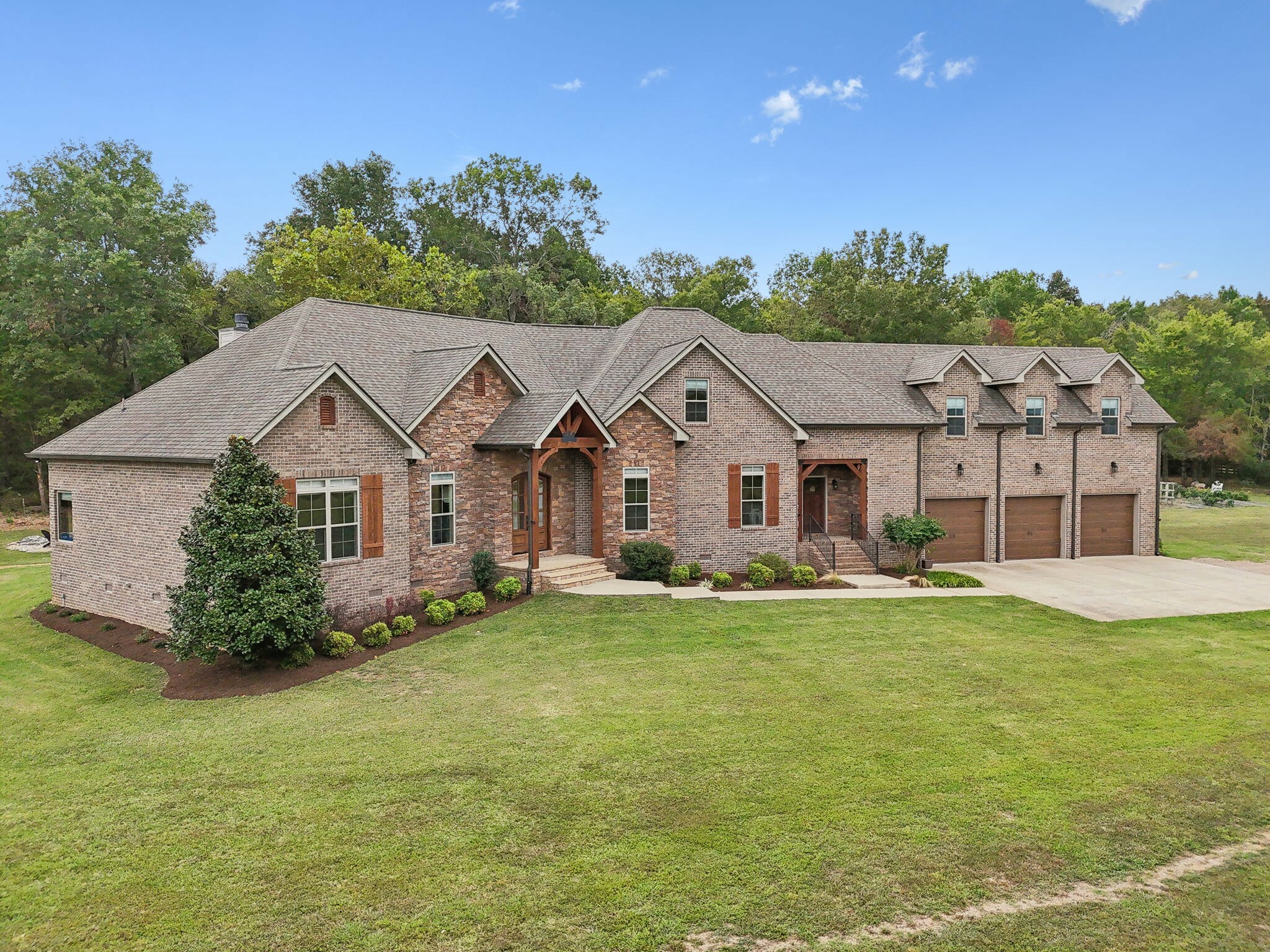 Property Photo:  1605 Rock Springs Midland Rd  TN 37037 