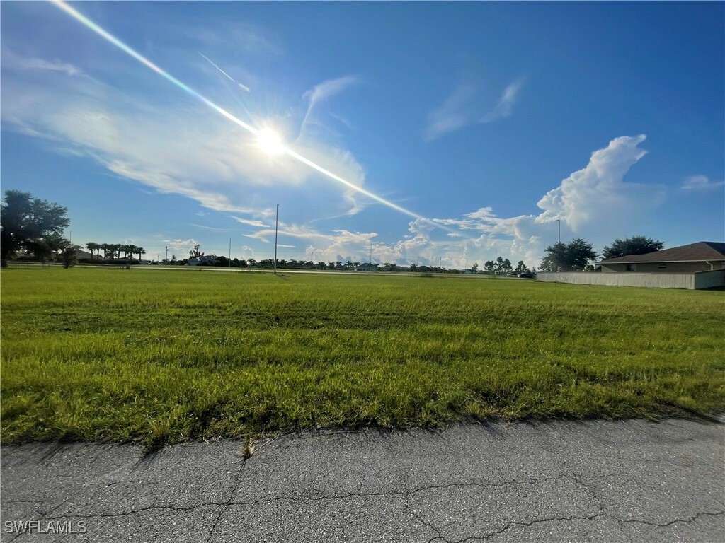 Property Photo:  300 NW 31st Place  FL 33993 